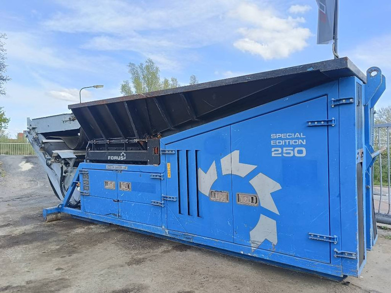 Forus eggersmann SE250 shredder wood waste 2017 1392 uur - Purusti: pilt 1 Forus eggersmann SE250 shredder wood waste 2017 1392 uur - Purusti: pilt 1