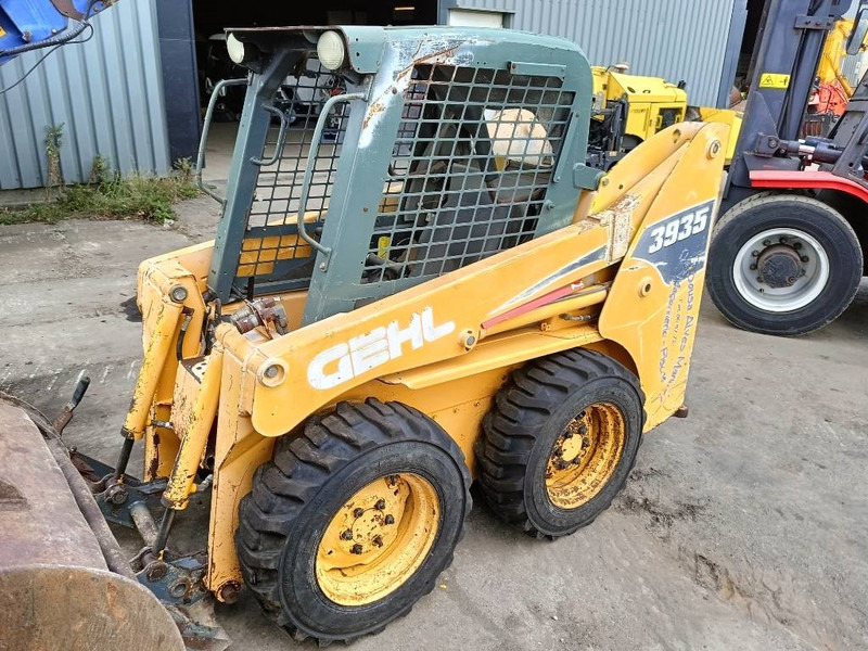 Gehl 3935 3840 schranklader loader skid steer bobcat - Kompaktlaadur: pilt 3 Gehl 3935 3840 schranklader loader skid steer bobcat - Kompaktlaadur: pilt 3