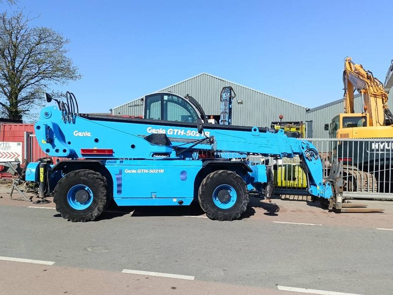 Genie GTH 5021 R roterende verreiker telescopic lade 21m - Teleskooplaadur: pilt 4 Genie GTH 5021 R roterende verreiker telescopic lade 21m - Teleskooplaadur: pilt 4