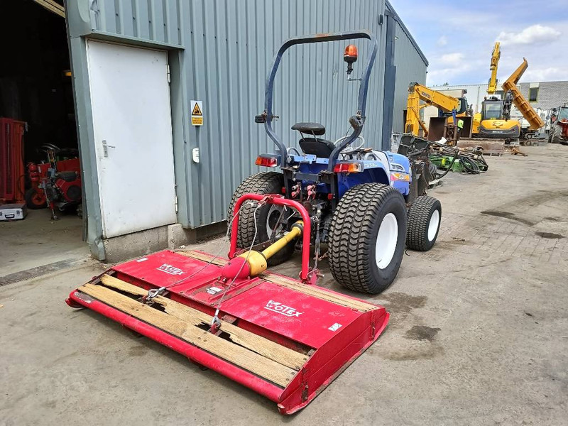 Iseki TG 5390 compacte tractor met maaier votex p12 4x4 - Väiketraktor: pilt 4 Iseki TG 5390 compacte tractor met maaier votex p12 4x4 - Väiketraktor: pilt 4