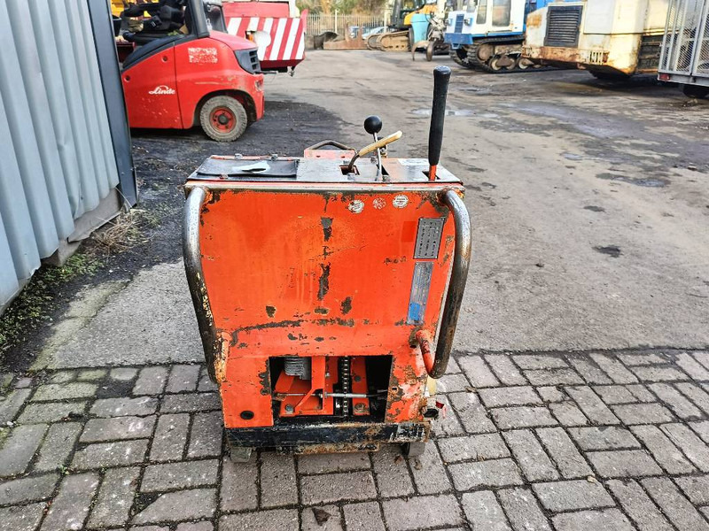 Norton CSB1 clipper zaag betonzaag machine 1994 - Asfaldimasin: pilt 5 Norton CSB1 clipper zaag betonzaag machine 1994 - Asfaldimasin: pilt 5