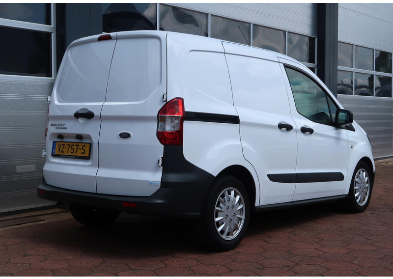 Väike kaubik Ford Transit Courier 1.5 TDCI Ambiente Start&Stop AIRCO/ MARGE/ LAGE KM/ NETTE AUTO!: pilt 19