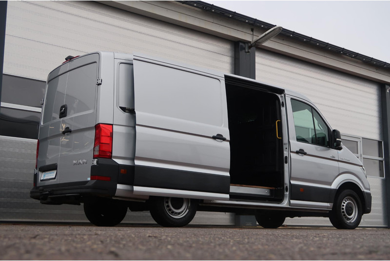 MAN TGE 3.180 4x4 AUT/ CAMERA/ ACC/ AIRCO/ TREKHAAK - Kaubik: pilt 4 MAN TGE 3.180 4x4 AUT/ CAMERA/ ACC/ AIRCO/ TREKHAAK - Kaubik: pilt 4