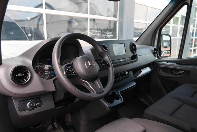 Mercedes-Benz Sprinter 317 1.9 CDI L2H2 AUT/ CAMERA/ LED/ CRUISE/ CLIMA/ MBUX - Kaubik: pilt 2 Mercedes-Benz Sprinter 317 1.9 CDI L2H2 AUT/ CAMERA/ LED/ CRUISE/ CLIMA/ MBUX - Kaubik: pilt 2
