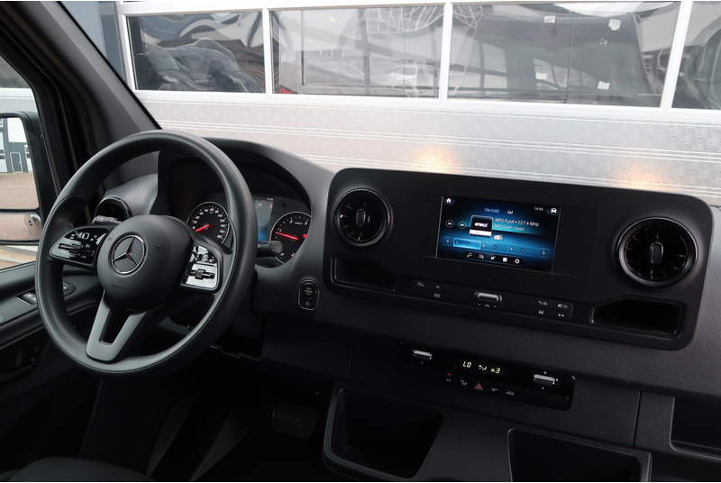 Mercedes-Benz Sprinter 317 CDI L2H2 AUT/ 3.5T/ CAMERA/ MBUX/ CRUISE/ AIRCO - Kaubik: pilt 4 Mercedes-Benz Sprinter 317 CDI L2H2 AUT/ 3.5T/ CAMERA/ MBUX/ CRUISE/ AIRCO - Kaubik: pilt 4