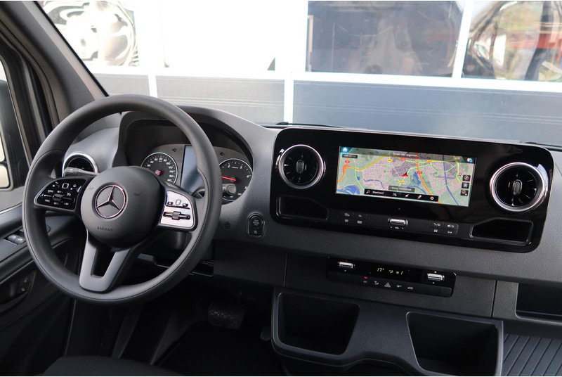 Mercedes-Benz Sprinter 317 CDI L2H2 RWD BPM VRIJ/ AUT/ 3.5T/ LED/ CAMERA/ MBUX/ CRUISE/ CLIMA - Kaubik: pilt 5 Mercedes-Benz Sprinter 317 CDI L2H2 RWD BPM VRIJ/ AUT/ 3.5T/ LED/ CAMERA/ MBUX/ CRUISE/ CLIMA - Kaubik: pilt 5