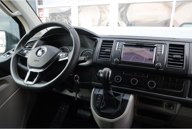 Volkswagen Transporter 2.0 TDI L2H1 Highline AUT/ NAVI/ CAMERA/ CRUISE/ AIRCO/ LEDER/ TREKHAAK - Väike kaubik: pilt 5 Volkswagen Transporter 2.0 TDI L2H1 Highline AUT/ NAVI/ CAMERA/ CRUISE/ AIRCO/ LEDER/ TREKHAAK - Väike kaubik: pilt 5