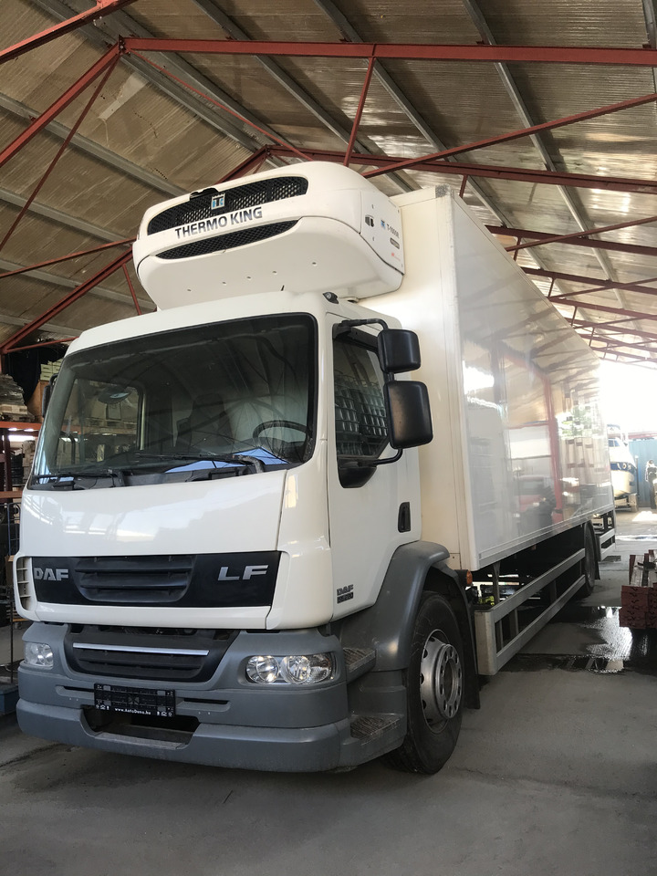 DAF LF 55.220 19T EURO5 THERMOKING T-1000R 3 TEMPERATURE - Külmutiga veoauto: pilt 1 DAF LF 55.220 19T EURO5 THERMOKING T-1000R 3 TEMPERATURE - Külmutiga veoauto: pilt 1