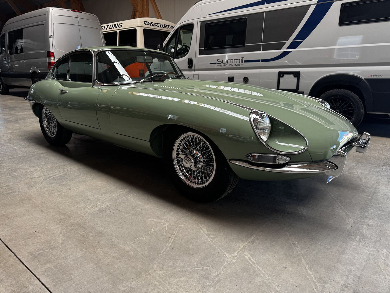 Jaguar E-Type 4.2 Litre Serie 1.5 FHC - Auto: pilt 4 Jaguar E-Type 4.2 Litre Serie 1.5 FHC - Auto: pilt 4