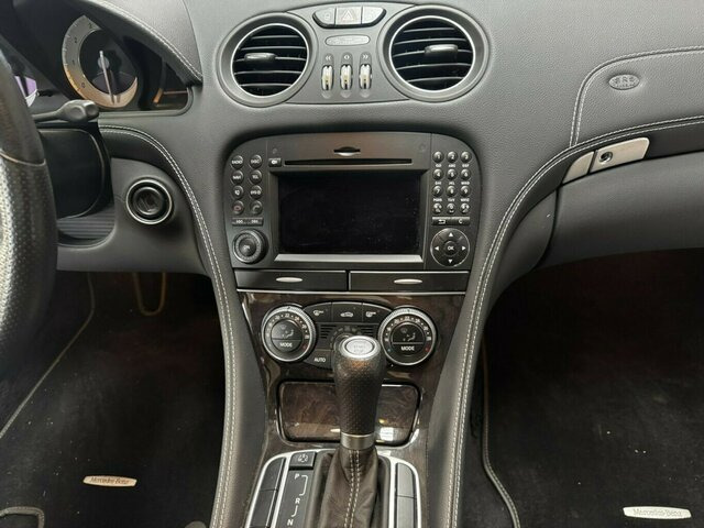 MERCEDES-BENZ SL 280 R 230 Mercedes-Scheckheft perfekt!... - Kabriolett: pilt 5 MERCEDES-BENZ SL 280 R 230 Mercedes-Scheckheft perfekt!... - Kabriolett: pilt 5