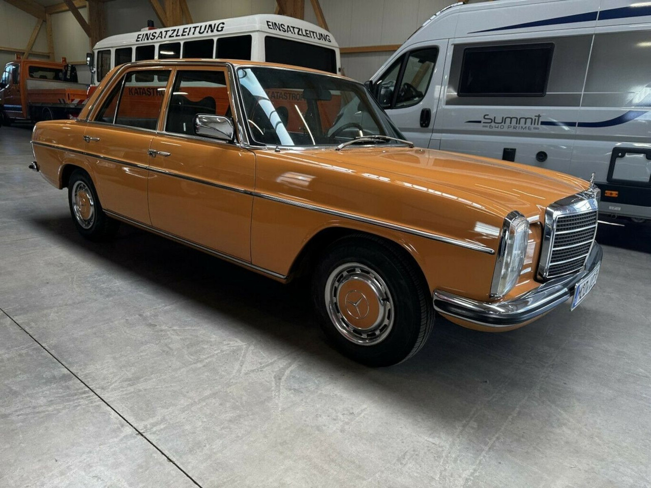 Mercedes-Benz 200 D/8 - Sedaan: pilt 4 Mercedes-Benz 200 D/8 - Sedaan: pilt 4