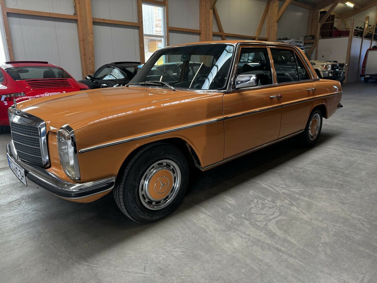 Mercedes-Benz 200 D/8 - Sedaan: pilt 2 Mercedes-Benz 200 D/8 - Sedaan: pilt 2