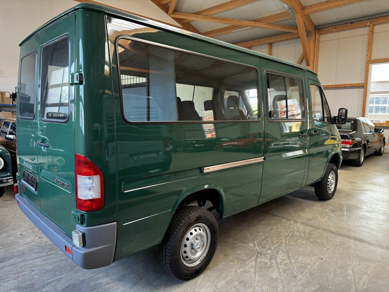 Mercedes-Benz Sprinter 313 CDI 4x4 Allrad ZG3 Topzustand! - Mikrobuss, Meeskonnaauto: pilt 5 Mercedes-Benz Sprinter 313 CDI 4x4 Allrad ZG3 Topzustand! - Mikrobuss, Meeskonnaauto: pilt 5