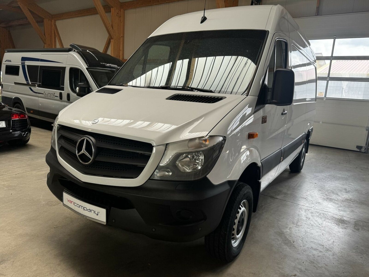 Mercedes-Benz Sprinter 319 CDI 4x4 3.0 V6 Untersetzung 1a! - Campervan: pilt 2 Mercedes-Benz Sprinter 319 CDI 4x4 3.0 V6 Untersetzung 1a! - Campervan: pilt 2