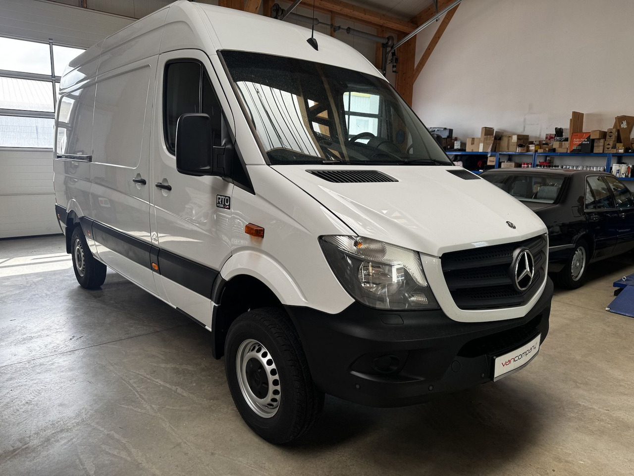 Mercedes-Benz Sprinter 319 CDI 4x4 3.0 V6 Untersetzung 1a! - Campervan: pilt 3 Mercedes-Benz Sprinter 319 CDI 4x4 3.0 V6 Untersetzung 1a! - Campervan: pilt 3