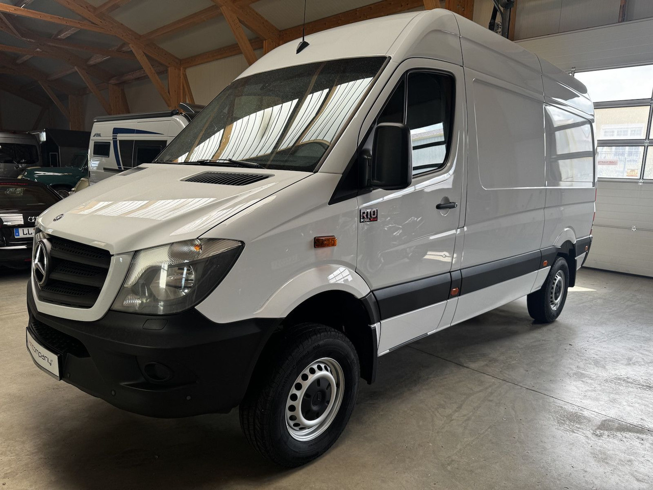 Mercedes-Benz Sprinter 319 CDI 4x4 3.0 V6 Untersetzung 1a! - Campervan: pilt 1 Mercedes-Benz Sprinter 319 CDI 4x4 3.0 V6 Untersetzung 1a! - Campervan: pilt 1