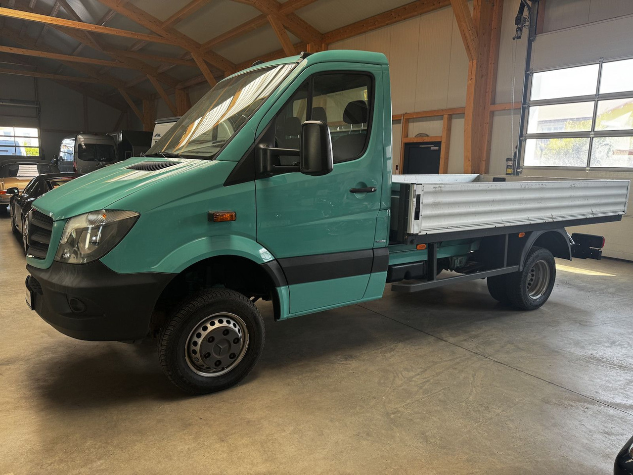 Mercedes-Benz Sprinter 513 CDI 4x4 Allrad Pritsche 3.5t - Madelauto: pilt 2 Mercedes-Benz Sprinter 513 CDI 4x4 Allrad Pritsche 3.5t - Madelauto: pilt 2