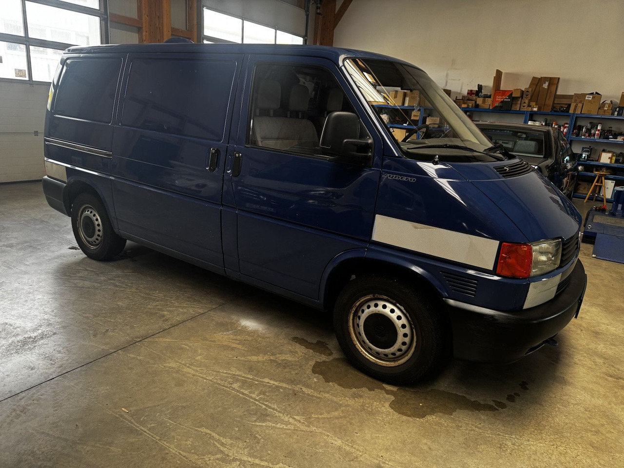 Volkswagen T4 2.5 TDI Syncro 1. Hand - Väike kaubik: pilt 4 Volkswagen T4 2.5 TDI Syncro 1. Hand - Väike kaubik: pilt 4