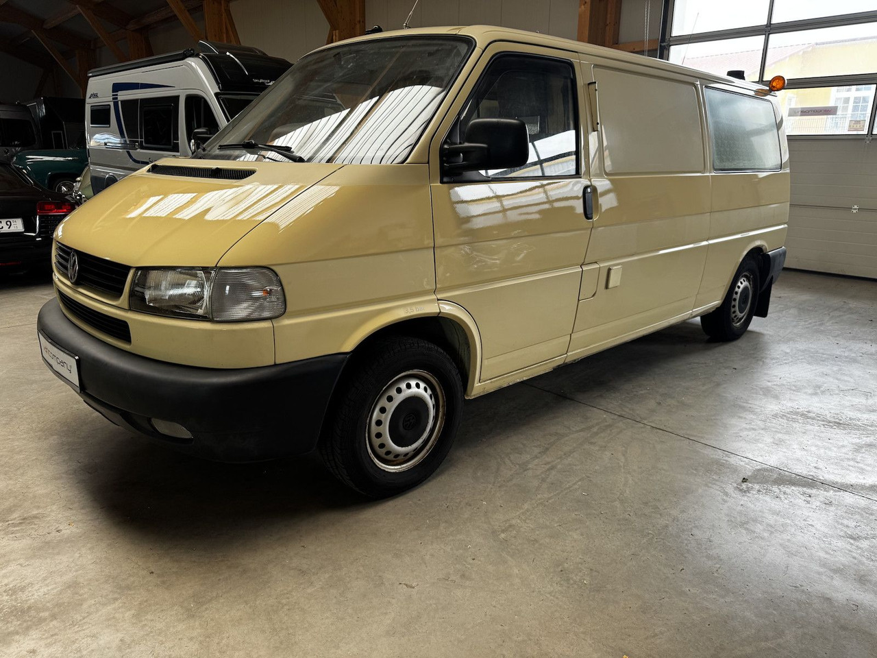Volkswagen T4 2.5 TDI Syncro 4x4 lang 1. Hand! - Mikrobuss: pilt 2 Volkswagen T4 2.5 TDI Syncro 4x4 lang 1. Hand! - Mikrobuss: pilt 2