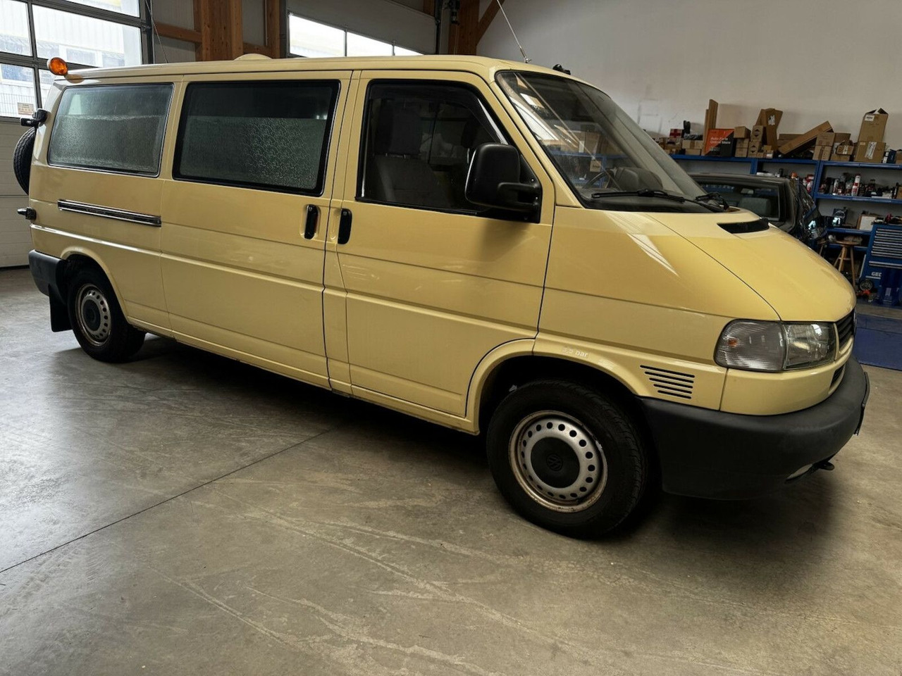 Volkswagen T4 2.5 TDI Syncro 4x4 lang 1. Hand! - Mikrobuss: pilt 4 Volkswagen T4 2.5 TDI Syncro 4x4 lang 1. Hand! - Mikrobuss: pilt 4