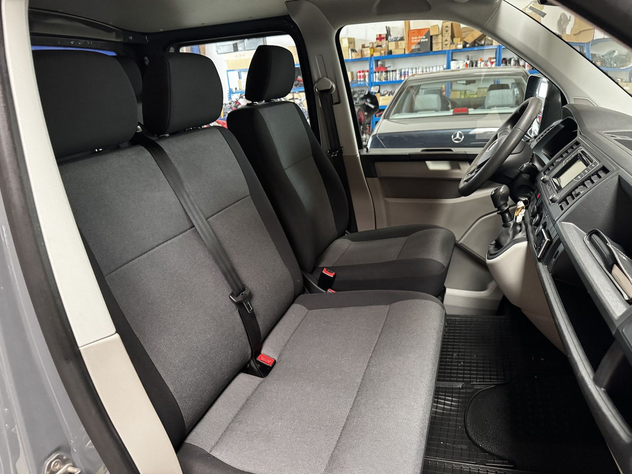 Tent tarbesõiduk, Meeskonnaauto Volkswagen T6 Doka 2.0 TDI 4Motion Plane puregrey: pilt 15