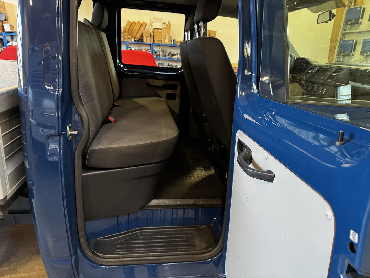 Madelauto Volkswagen T6 Doka Pritsche 2.0 TDI 4Motion 4x4 indienblau: pilt 16