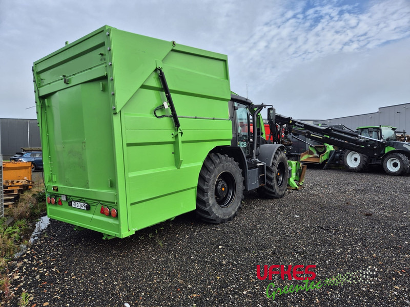 JCB Fastrac 4220 Chipper Combi - Traktor: pilt 4 JCB Fastrac 4220 Chipper Combi - Traktor: pilt 4