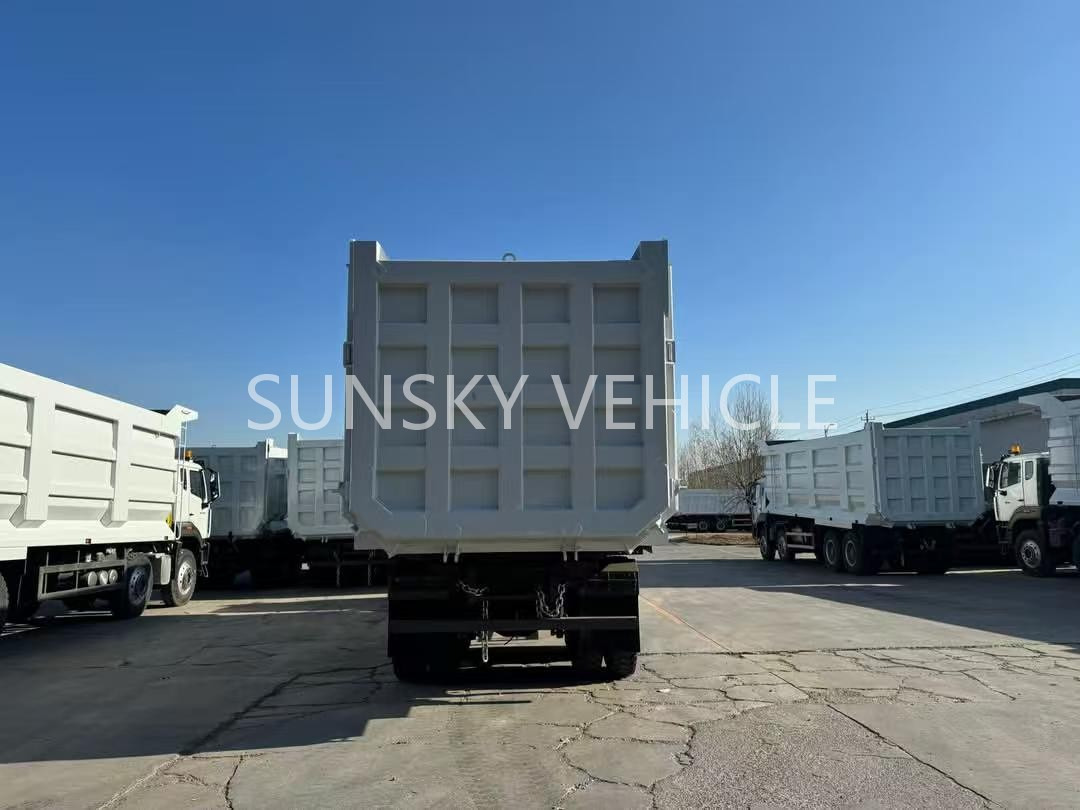 HOHAN Brand New 8X4 400HP Dump Truck - Kallurauto: pilt 4 HOHAN Brand New 8X4 400HP Dump Truck - Kallurauto: pilt 4