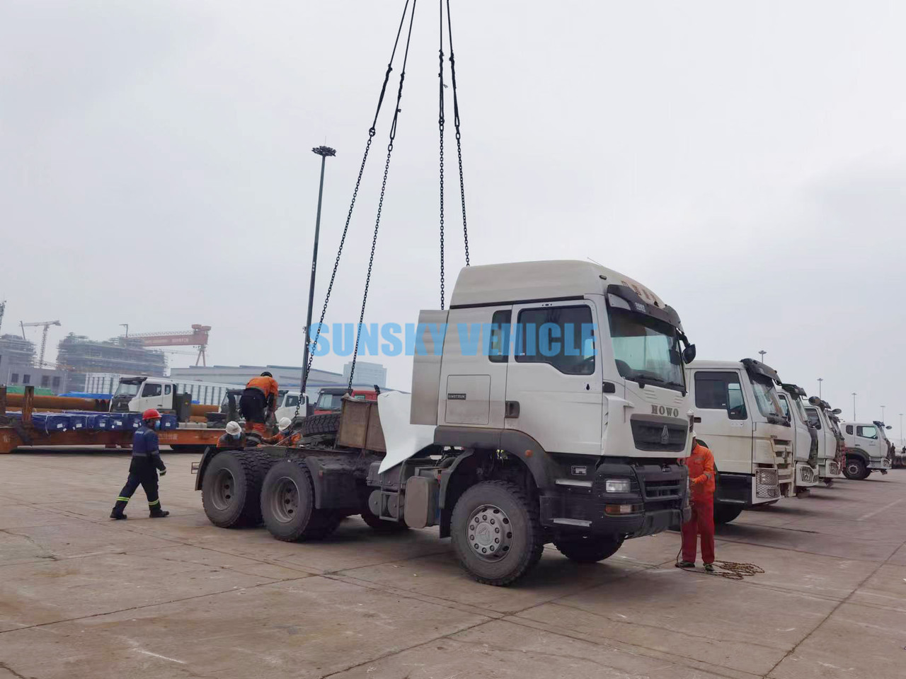 Uus Sadulveok HOWO Brand New TX 6X4 400HP Tractor Head: pilt 6