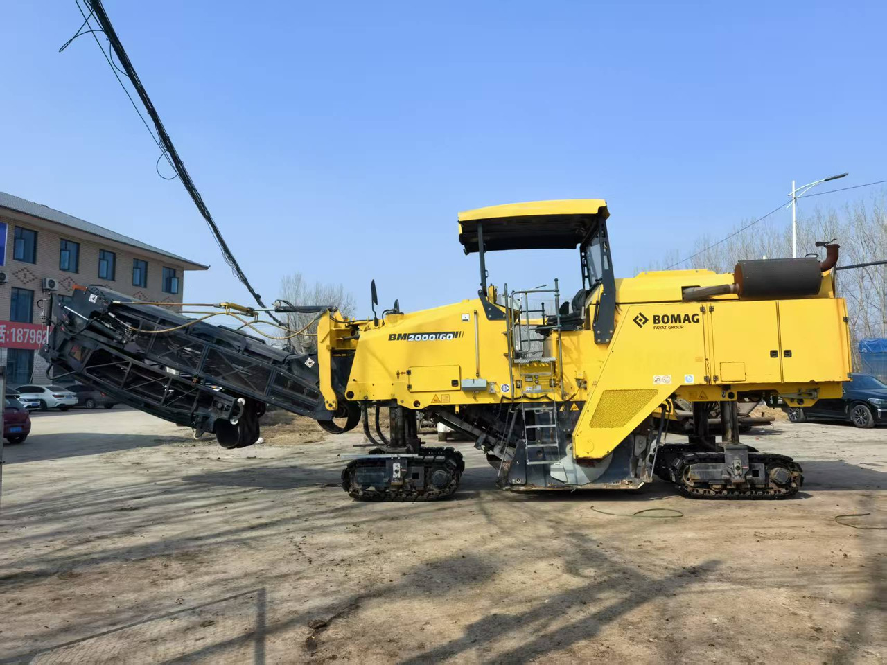 BOMAG Second Hand Asphalt Milling Machine BM2000/60 Asphalt Cold Milling Machine Price - Külmhöövel: pilt 2 BOMAG Second Hand Asphalt Milling Machine BM2000/60 Asphalt Cold Milling Machine Price - Külmhöövel: pilt 2