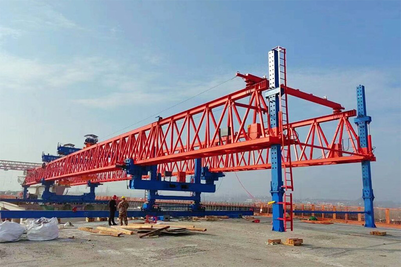 XCMG Bridge Erecting Machine Elevated Railway - Pukk-kraana: pilt 4 XCMG Bridge Erecting Machine Elevated Railway - Pukk-kraana: pilt 4
