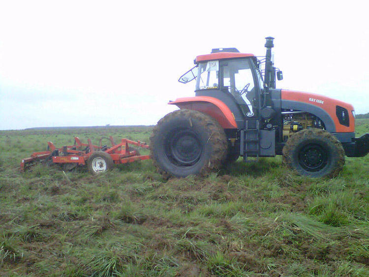 XCMG Factory KAT1204 Farm Tractor 4x4 Agriculture Machinery Tractors for Sale Price - Traktor: pilt 1 XCMG Factory KAT1204 Farm Tractor 4x4 Agriculture Machinery Tractors for Sale Price - Traktor: pilt 1