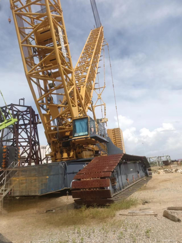 XCMG Manufacturer Second Hand Large Knuckle Boom Crane 1250 Ton XGC16000 Used Crawler Crane For Sale - Roomikkraana: pilt 2 XCMG Manufacturer Second Hand Large Knuckle Boom Crane 1250 Ton XGC16000 Used Crawler Crane For Sale - Roomikkraana: pilt 2