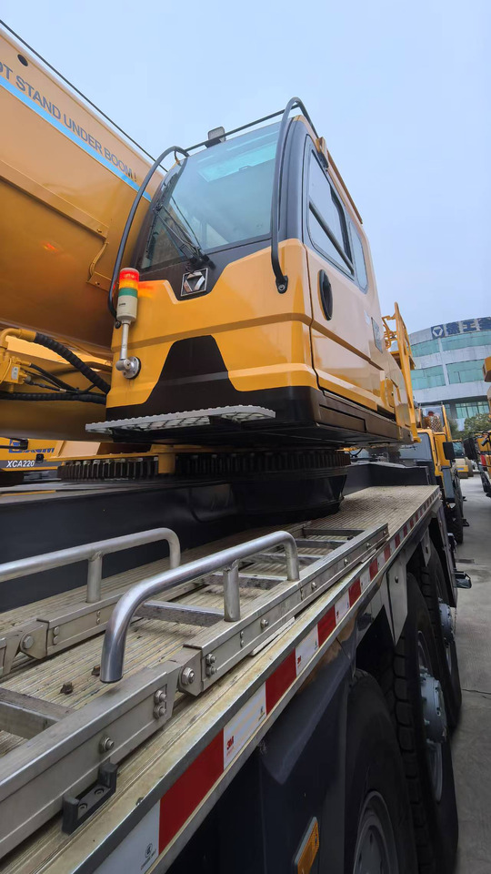 XCMG Official 130 ton Used Mobile Crane XCT130_1 Hydraulic Crane Price List - Autokraana: pilt 4 XCMG Official 130 ton Used Mobile Crane XCT130_1 Hydraulic Crane Price List - Autokraana: pilt 4
