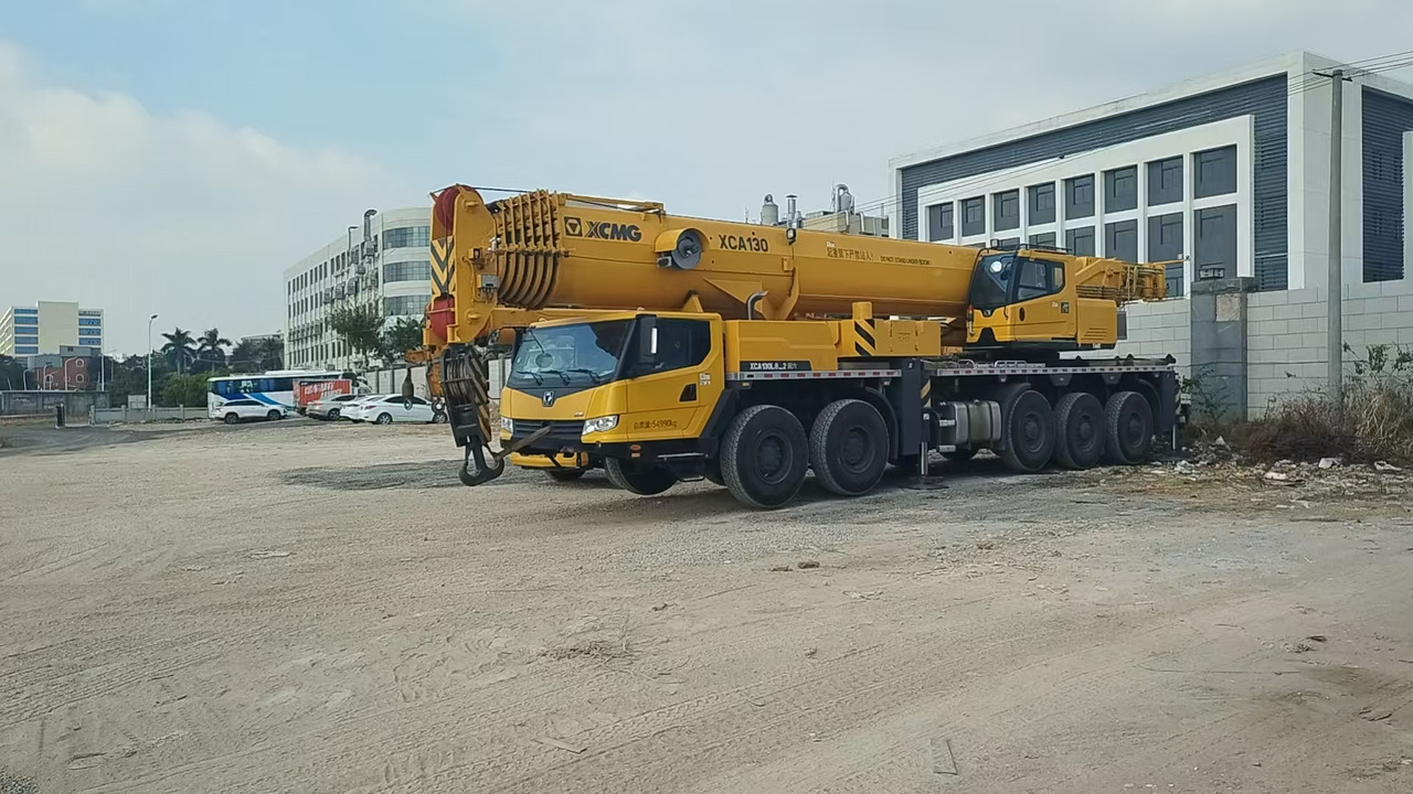 XCMG Official 2024 Year Second Hand Hydraulic Crane XCA130L8_2 130T Mobile All Terrain Crane For Sale - Maastikukraana: pilt 3 XCMG Official 2024 Year Second Hand Hydraulic Crane XCA130L8_2 130T Mobile All Terrain Crane For Sale - Maastikukraana: pilt 3