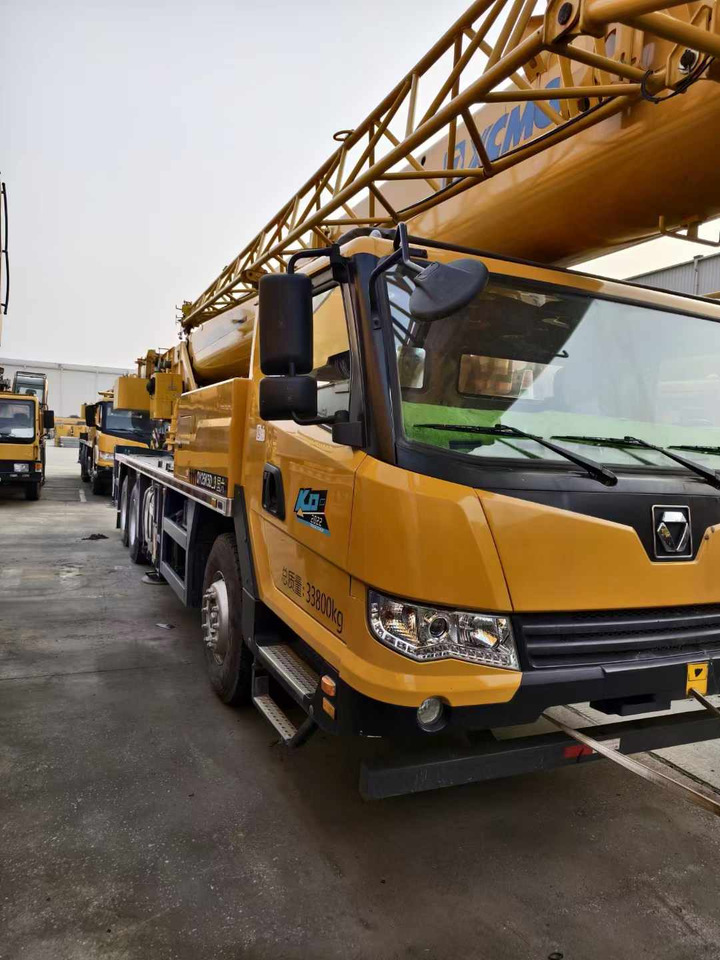 XCMG Official 25 Ton Small Truck Crane QY25K5D-3 Used Mobile Crane Machine With Cheap Price - Autokraana: pilt 2 XCMG Official 25 Ton Small Truck Crane QY25K5D-3 Used Mobile Crane Machine With Cheap Price - Autokraana: pilt 2