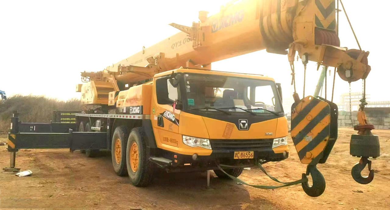 XCMG Official 75t Used Mini Truck Crane QY75K Small Mobile cCrane With High Quality - Autokraana: pilt 3 XCMG Official 75t Used Mini Truck Crane QY75K Small Mobile cCrane With High Quality - Autokraana: pilt 3