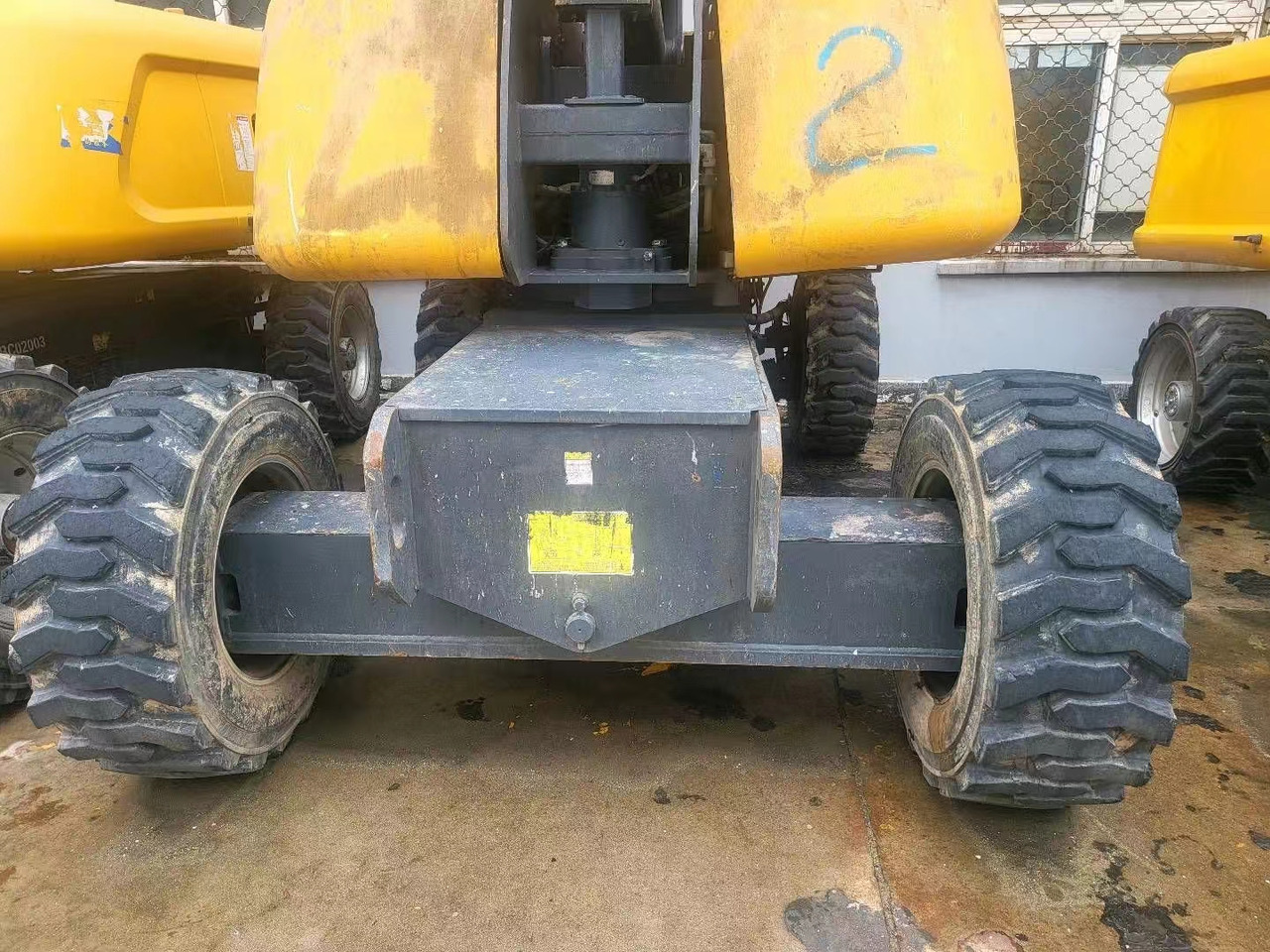 XCMG Official Cherry Picker Boom Lift GTBZ26S 26m Straight Arm Lift Aerial Work Platform Price - Teleskooppoom: pilt 4 XCMG Official Cherry Picker Boom Lift GTBZ26S 26m Straight Arm Lift Aerial Work Platform Price - Teleskooppoom: pilt 4