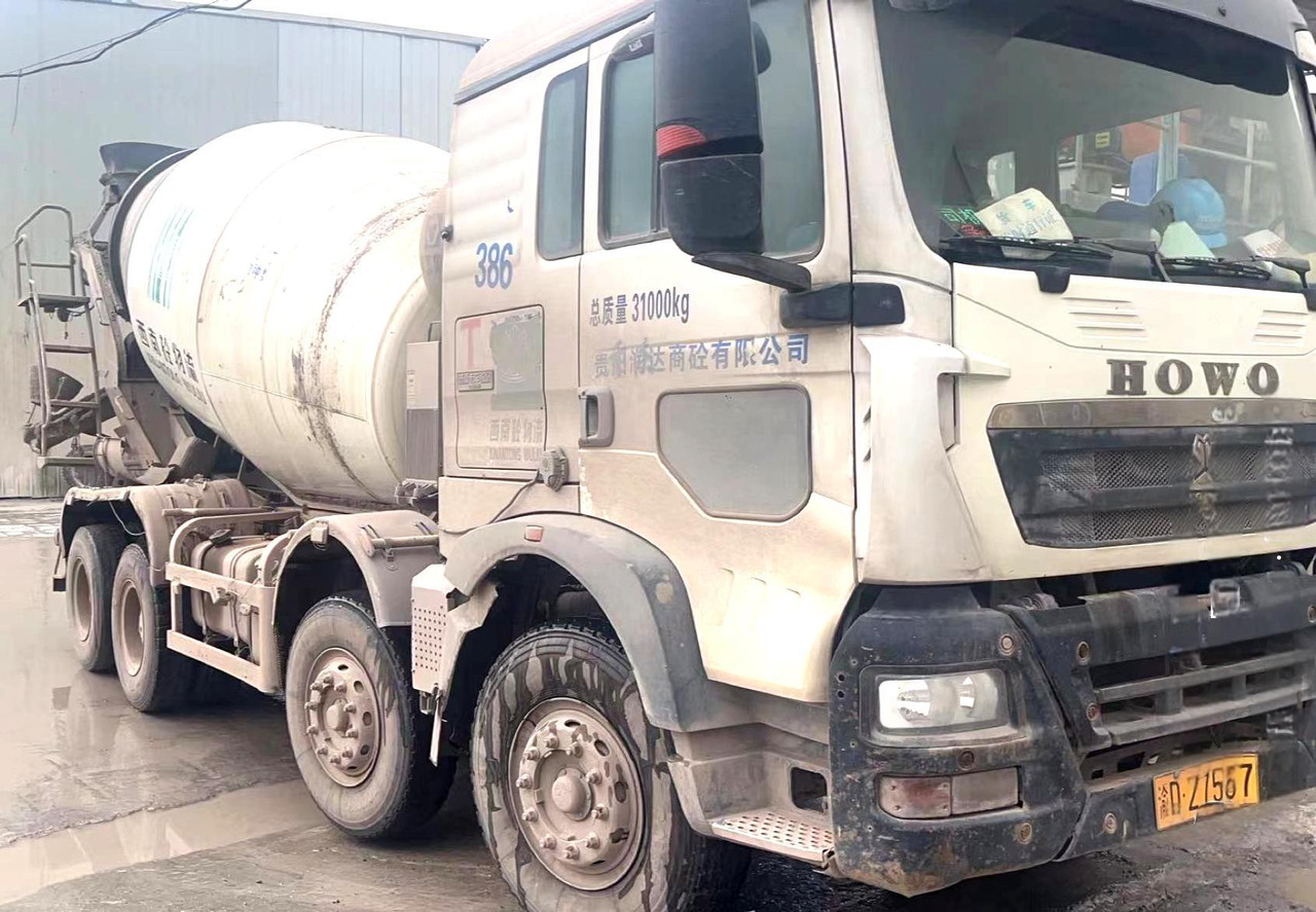 XCMG Official Concrete Machinery Mixer 12m³ G4804B Used Concrete Mixer Truck - Autobetoonisegisti: pilt 2 XCMG Official Concrete Machinery Mixer 12m³ G4804B Used Concrete Mixer Truck - Autobetoonisegisti: pilt 2