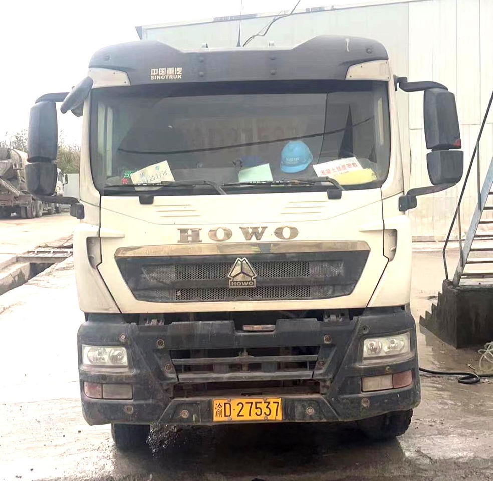XCMG Official Concrete Machinery Mixer 12m³ G4804B Used Concrete Mixer Truck - Autobetoonisegisti: pilt 3 XCMG Official Concrete Machinery Mixer 12m³ G4804B Used Concrete Mixer Truck - Autobetoonisegisti: pilt 3