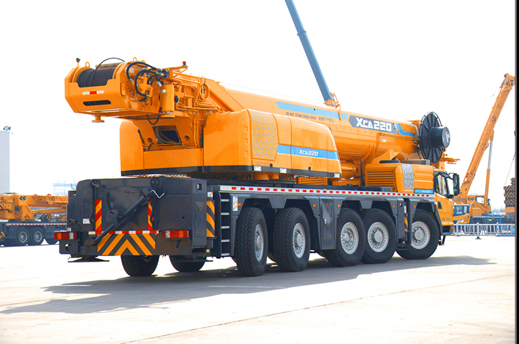 XCMG Official Crane Lifting XCA260 260 Ton All Terrain Crane With 92.6m Lifting Height - Maastikukraana: pilt 3 XCMG Official Crane Lifting XCA260 260 Ton All Terrain Crane With 92.6m Lifting Height - Maastikukraana: pilt 3