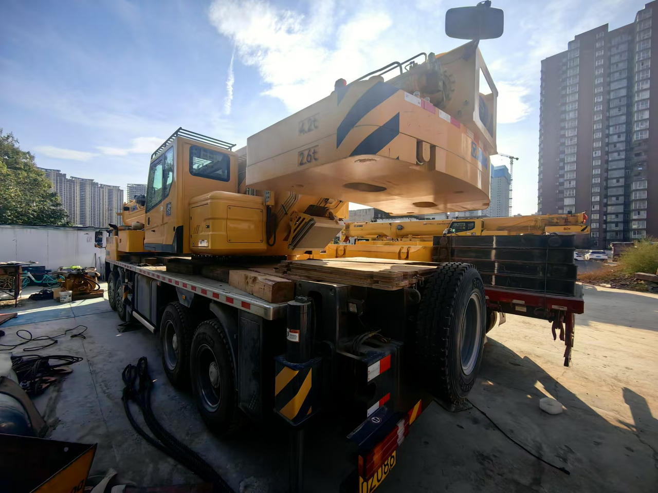 XCMG Official QY55K5C_2 Used Truck Mounted Crane 55ton Mobile Hydraulic Crane Price For Sale - Autokraana: pilt 3 XCMG Official QY55K5C_2 Used Truck Mounted Crane 55ton Mobile Hydraulic Crane Price For Sale - Autokraana: pilt 3
