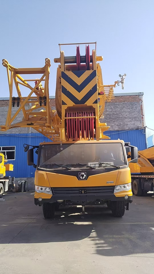 XCMG Official Second Hand 100 Ton Truck Crane QY100K7C_1 Mobile Crane Price - Autokraana: pilt 5 XCMG Official Second Hand 100 Ton Truck Crane QY100K7C_1 Mobile Crane Price - Autokraana: pilt 5
