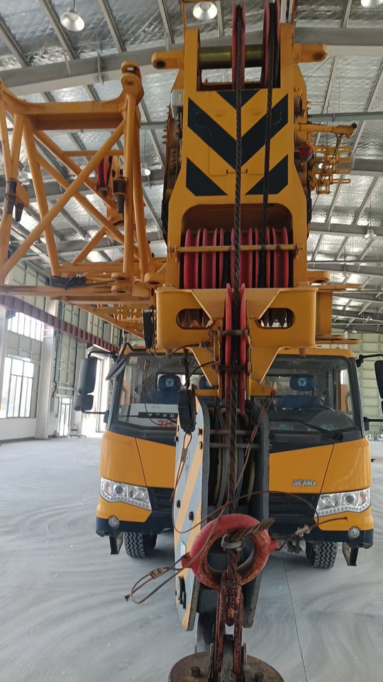 XCMG Official Second Hand 70 Ton Mobile Crane QY70K5D_1 Truck Mounted Crane - Autokraana: pilt 2 XCMG Official Second Hand 70 Ton Mobile Crane QY70K5D_1 Truck Mounted Crane - Autokraana: pilt 2
