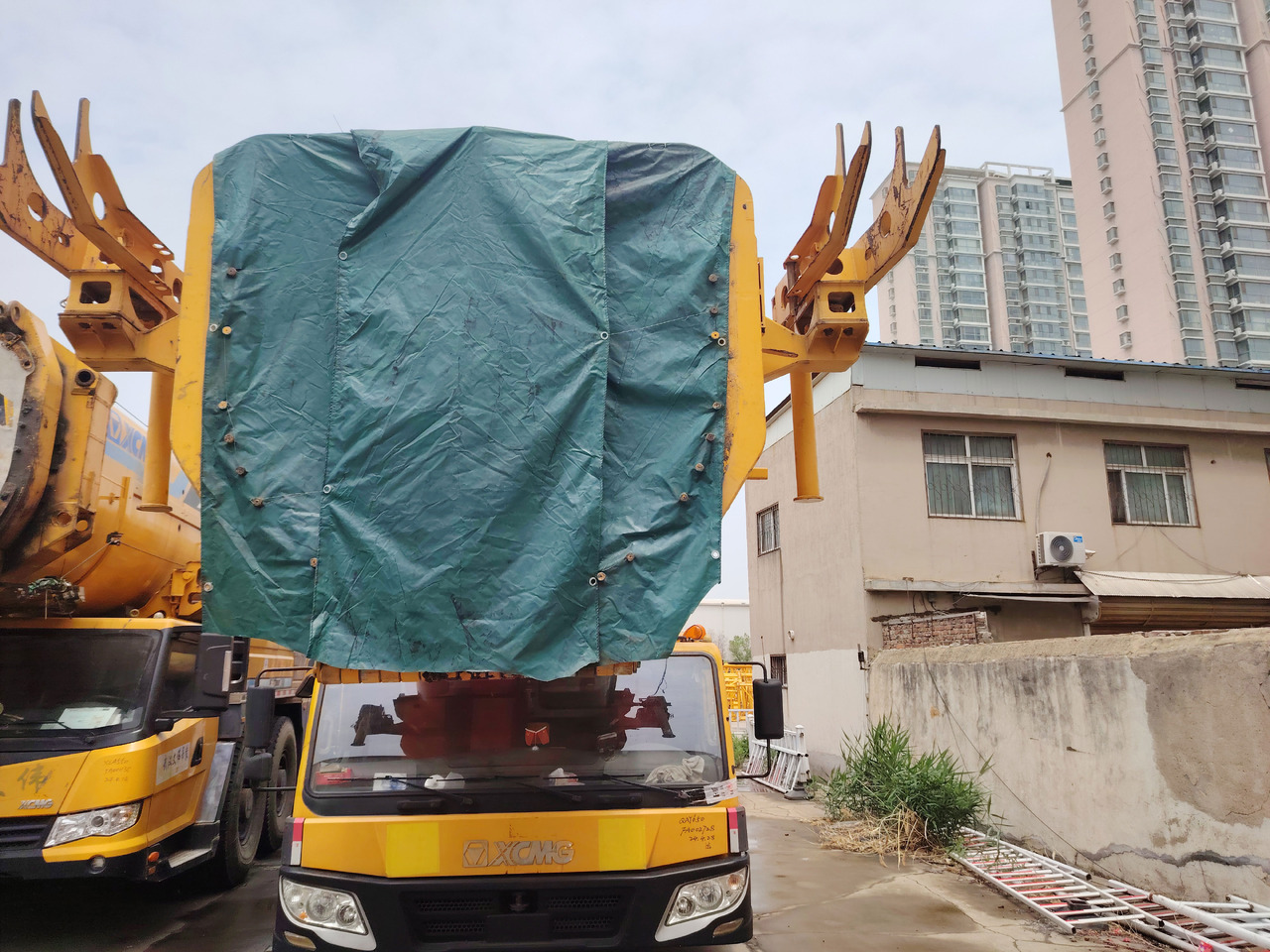 XCMG Official Second Hand Construction Big Crane QAY650A 650 Tons All Terrain Cranes With Good Condition - Maastikukraana: pilt 4 XCMG Official Second Hand Construction Big Crane QAY650A 650 Tons All Terrain Cranes With Good Condition - Maastikukraana: pilt 4