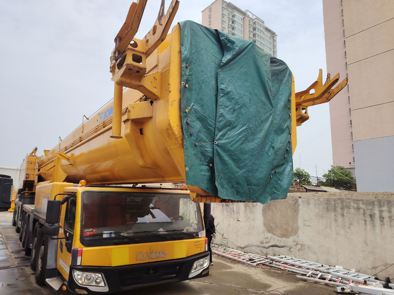 XCMG Official Second Hand Construction Big Crane QAY650A 650 Tons All Terrain Cranes With Good Condition - Maastikukraana: pilt 2 XCMG Official Second Hand Construction Big Crane QAY650A 650 Tons All Terrain Cranes With Good Condition - Maastikukraana: pilt 2