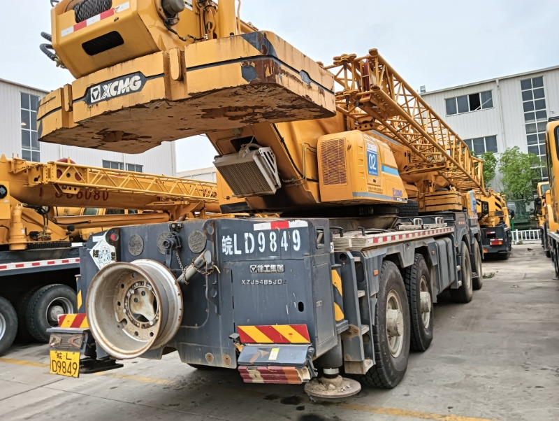 XCMG Official Second Hand Hydraulic Truck Crane XCT80L6 6-Section Arm Mobile Truck Crane For Sale - Autokraana: pilt 2 XCMG Official Second Hand Hydraulic Truck Crane XCT80L6 6-Section Arm Mobile Truck Crane For Sale - Autokraana: pilt 2