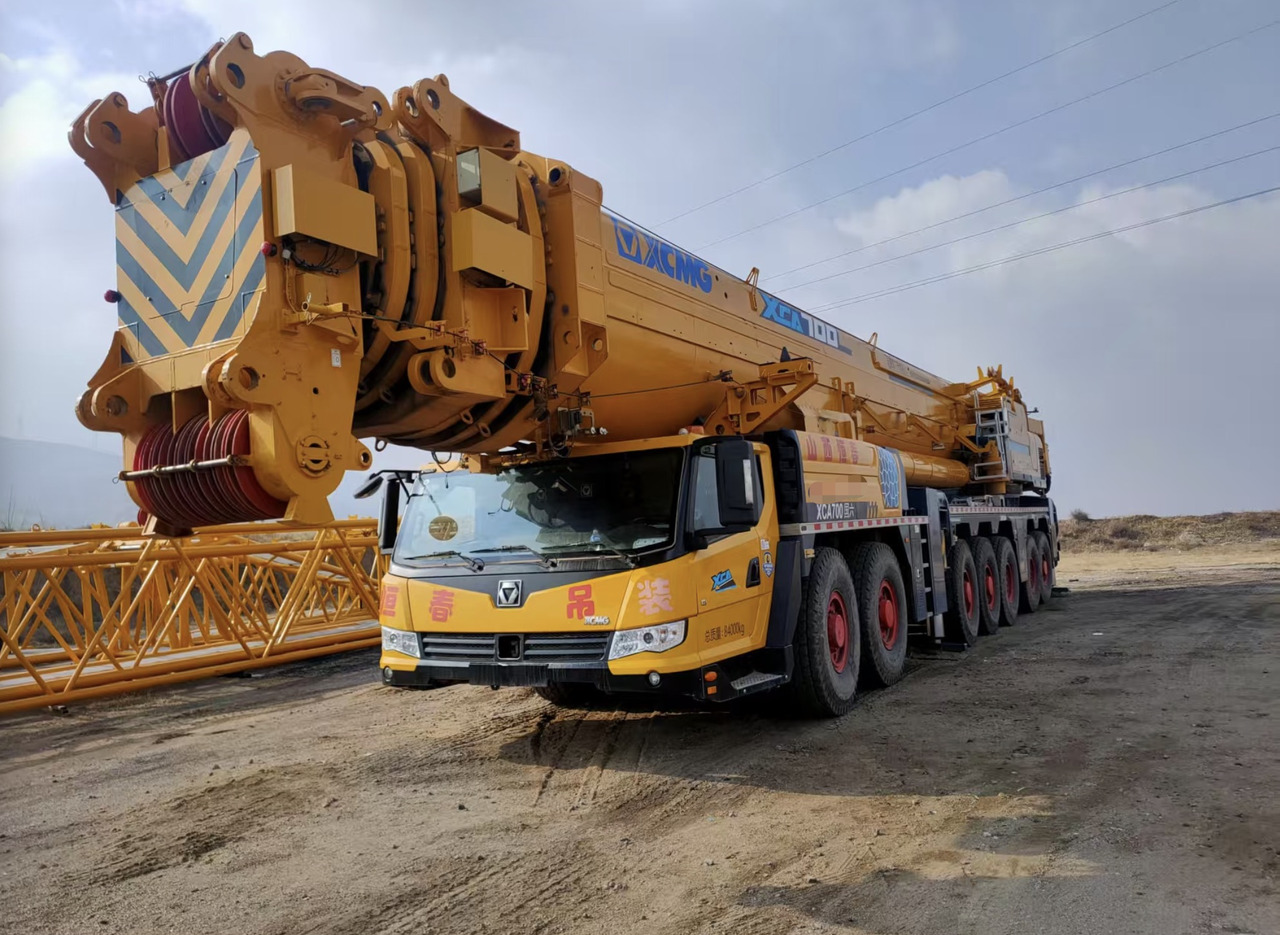 XCMG Official Second Hand Mobile Truck Crane XCA700 All Terrain Cranes With High Quality - Maastikukraana: pilt 3 XCMG Official Second Hand Mobile Truck Crane XCA700 All Terrain Cranes With High Quality - Maastikukraana: pilt 3