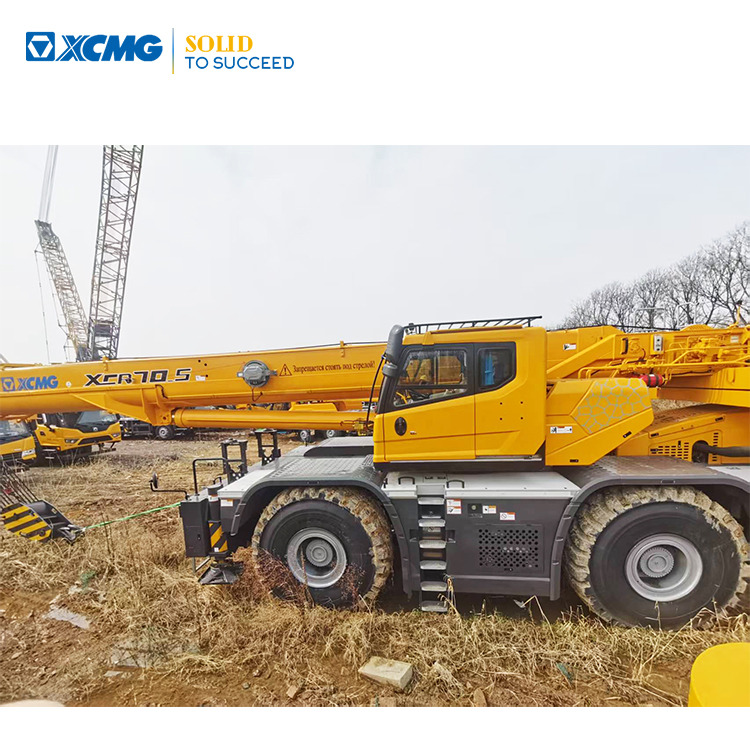XCMG Official Second Hand Rough Terrain Cranes XCR70_S 70t Truck Crane Price For Sale - Raske maastikukraana: pilt 1 XCMG Official Second Hand Rough Terrain Cranes XCR70_S 70t Truck Crane Price For Sale - Raske maastikukraana: pilt 1