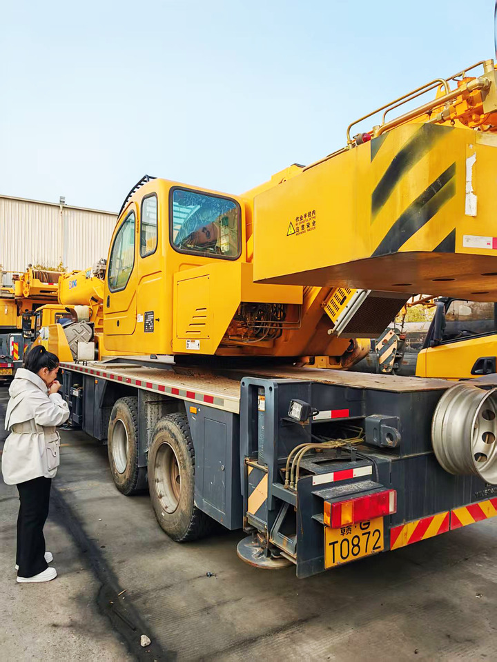XCMG Official Used 25 Ton Truck Crane QY25K5D-5 Small Mobile Crane Price List - Autokraana: pilt 4 XCMG Official Used 25 Ton Truck Crane QY25K5D-5 Small Mobile Crane Price List - Autokraana: pilt 4